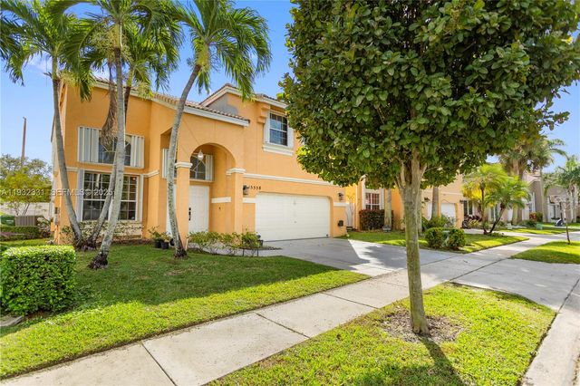 15558 NW 12th Ct, Pembroke Pines, FL 33028