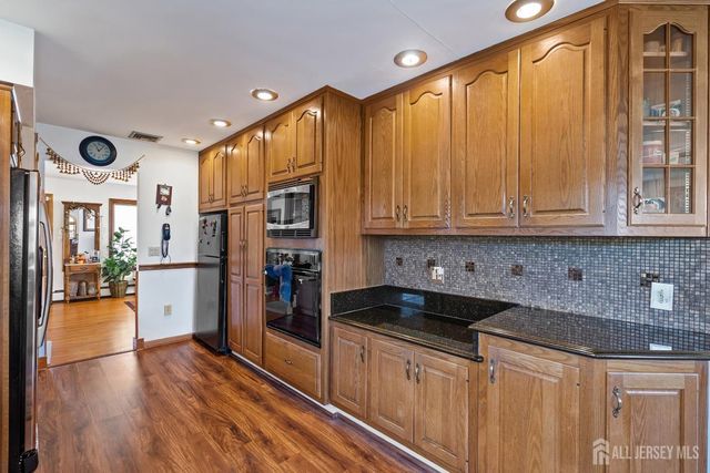 13 Roberts Street, South Brunswick, NJ 08824