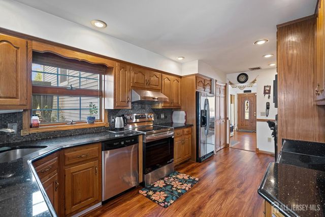 13 Roberts Street, South Brunswick, NJ 08824