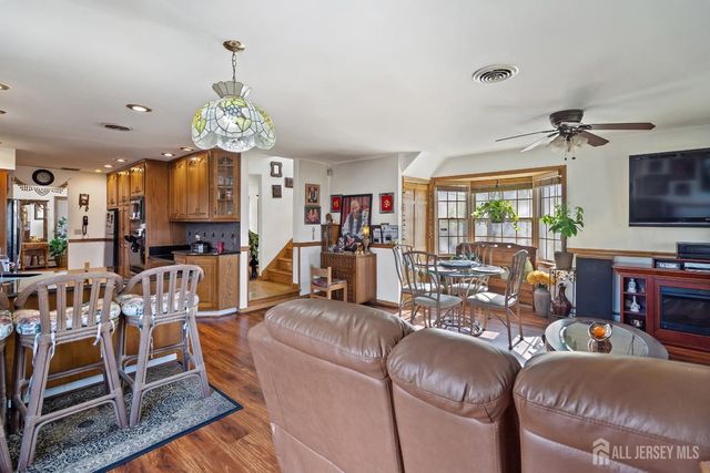 13 Roberts Street, South Brunswick, NJ 08824