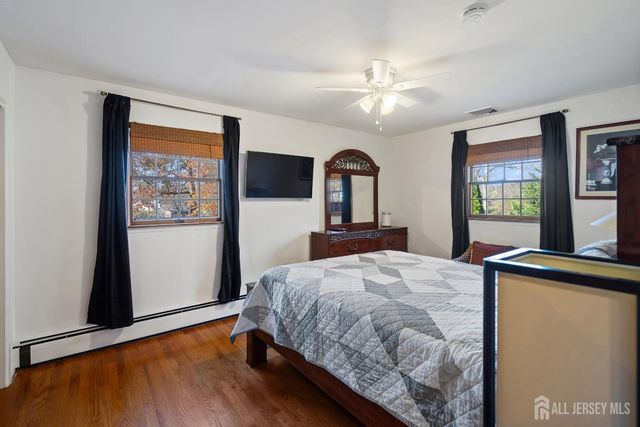 13 Roberts Street, South Brunswick, NJ 08824