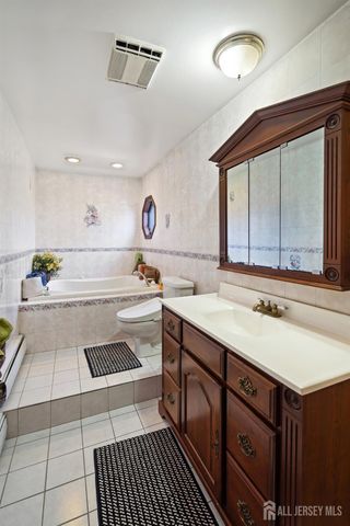 13 Roberts Street, South Brunswick, NJ 08824