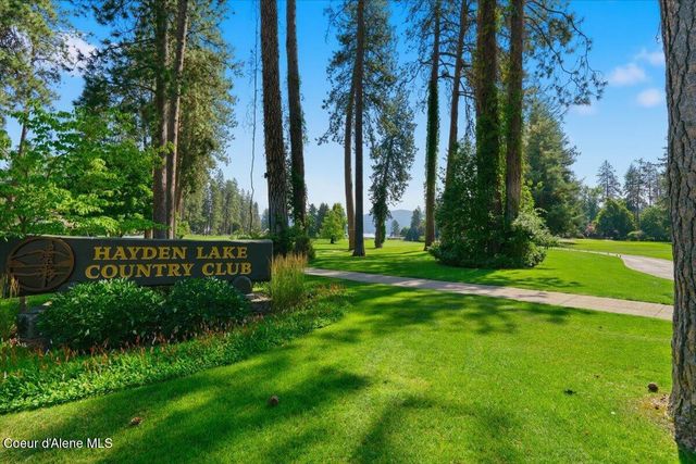 733 E Ripatti WAY, Hayden, ID 83835