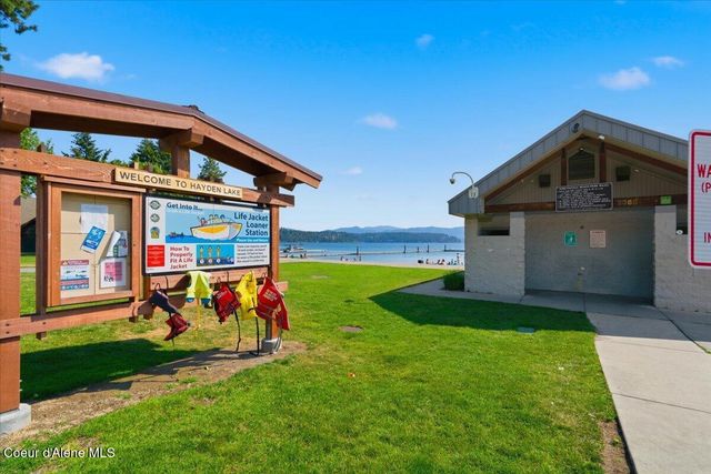 733 E Ripatti WAY, Hayden, ID 83835
