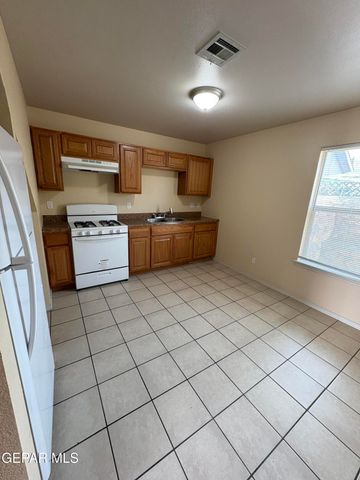 3932 TRUMAN Avenue C, El Paso, TX 79930