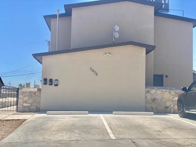 3932 TRUMAN Avenue C, El Paso, TX 79930