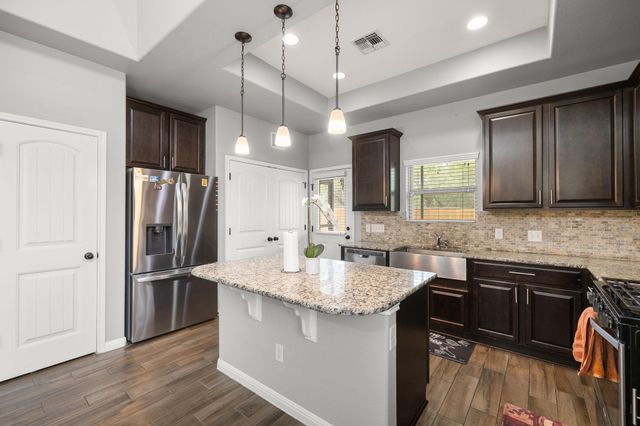 1401 Little Elm TRL 215, Cedar Park, TX 78613