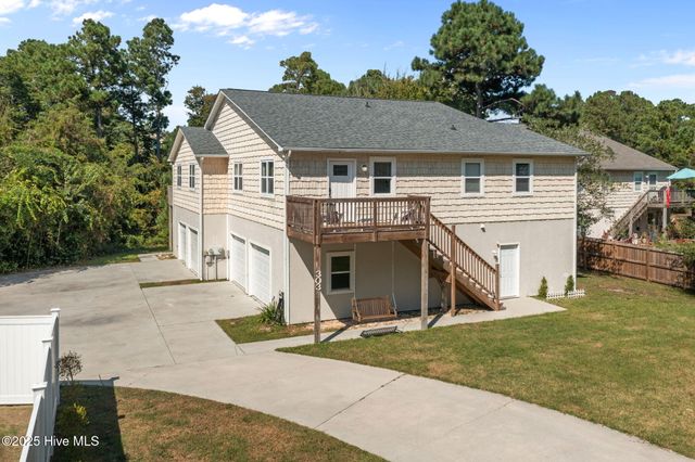 303 Osprey Ridge Drive, Emerald Isle, NC 28594