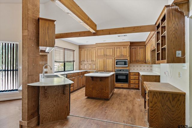 1441 Tanglewood Drive W, Hideaway, TX 75771