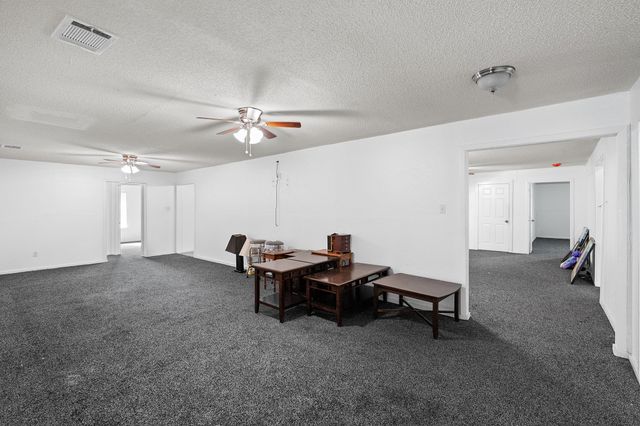 136 N Polk Street, Desoto, TX 75116