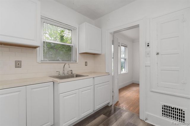 14344 Mark Twain Street, Detroit, MI 48227