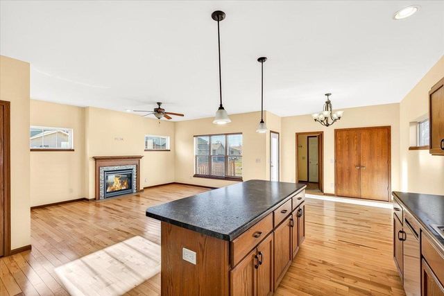 8903 White Coral Way, Middleton, WI 53562