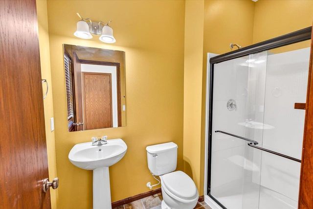 8903 White Coral Way, Middleton, WI 53562