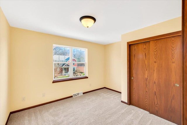 8903 White Coral Way, Middleton, WI 53562