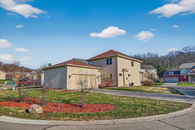 8903 White Coral Way, Middleton, WI 53562