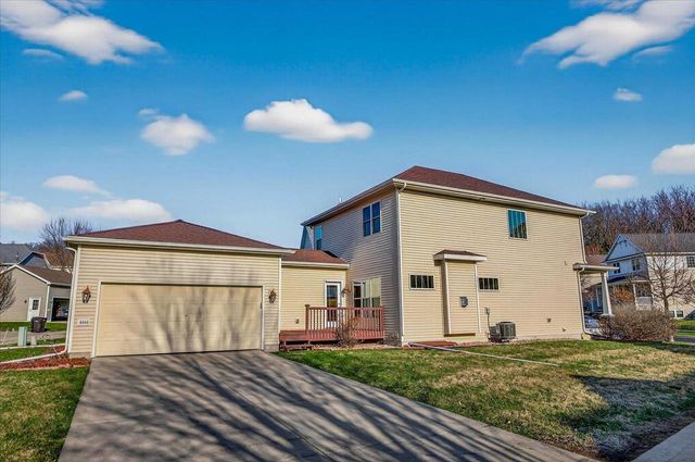 8903 White Coral Way, Middleton, WI 53562