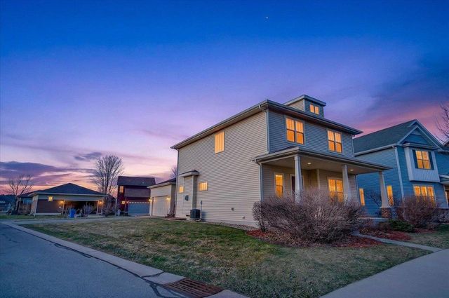 8903 White Coral Way, Middleton, WI 53562