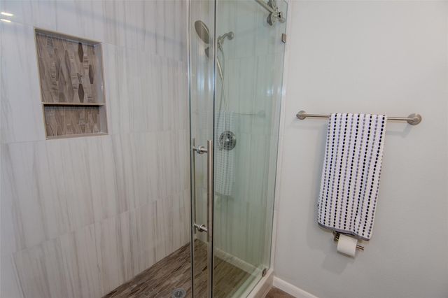 6703 Stonewater, Houston, TX 77084