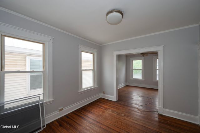 10 Hurlbut Street, Albany, NY 12209