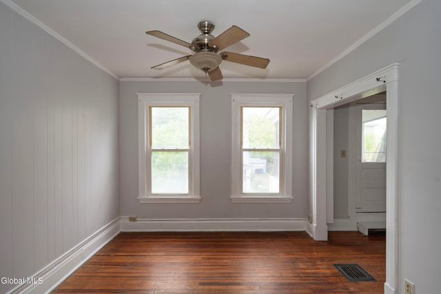 10 Hurlbut Street, Albany, NY 12209