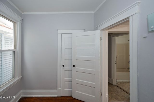 10 Hurlbut Street, Albany, NY 12209