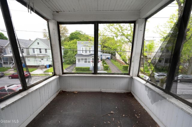 10 Hurlbut Street, Albany, NY 12209