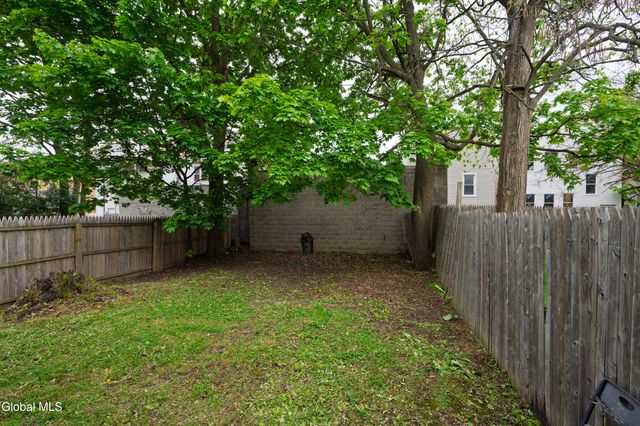 10 Hurlbut Street, Albany, NY 12209