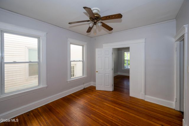 10 Hurlbut Street, Albany, NY 12209