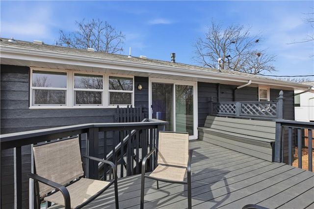 9905 W 60th Terrace, Merriam, KS 66203