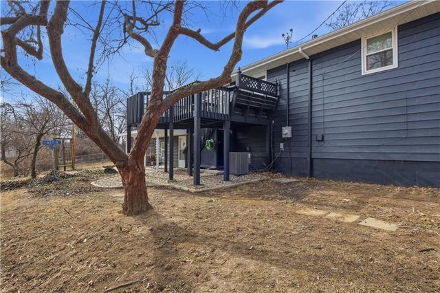 9905 W 60th Terrace, Merriam, KS 66203
