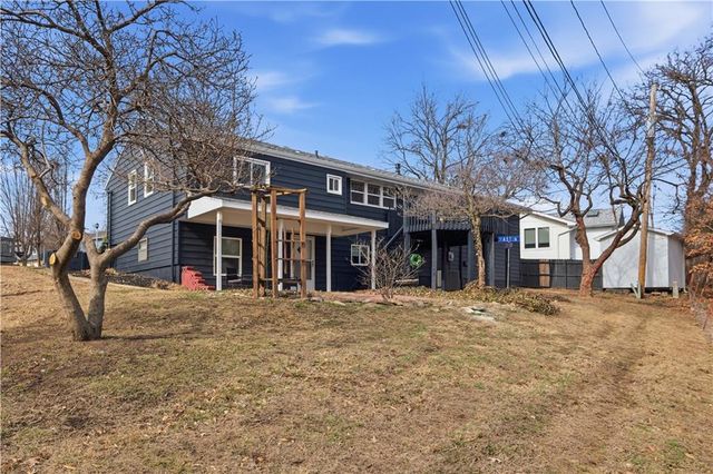 9905 W 60th Terrace, Merriam, KS 66203