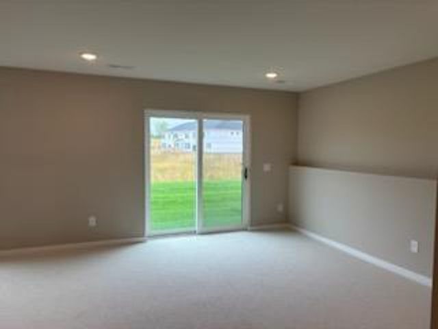 6377 Isle Avenue S, Cottage Grove, MN 55016