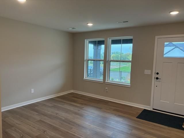 6377 Isle Avenue S, Cottage Grove, MN 55016