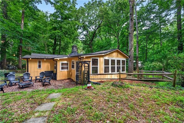 130 Chestnut Street, Roswell, GA 30075