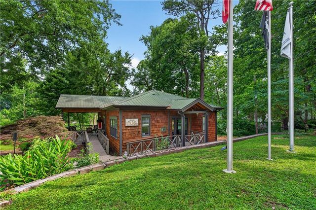 130 Chestnut Street, Roswell, GA 30075