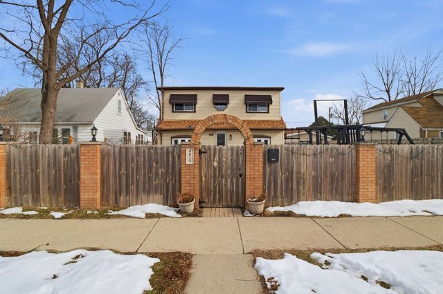 4815 S Lotus Avenue, Chicago, IL 60638