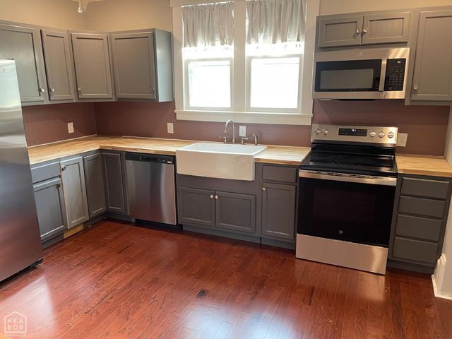 954 Cherry, Jonesboro, AR 72401