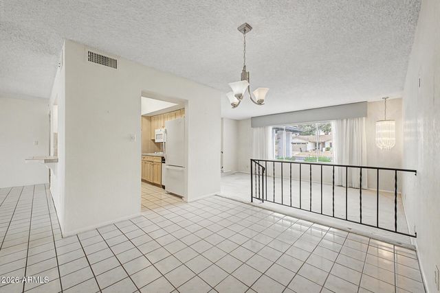 2801 E NORTH Lane, Phoenix, AZ 85028