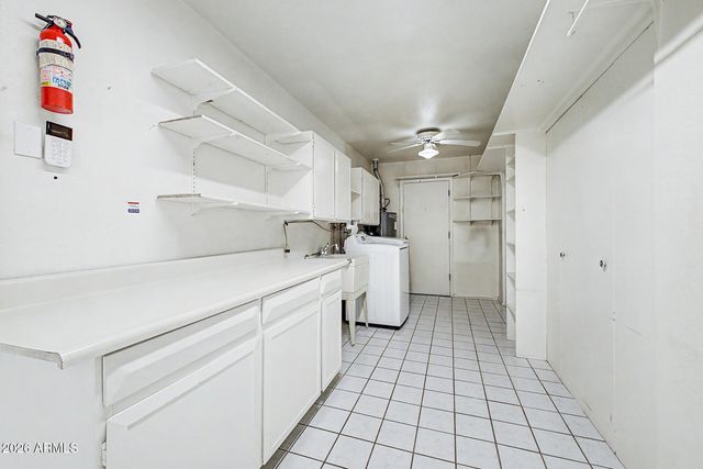 2801 E NORTH Lane, Phoenix, AZ 85028