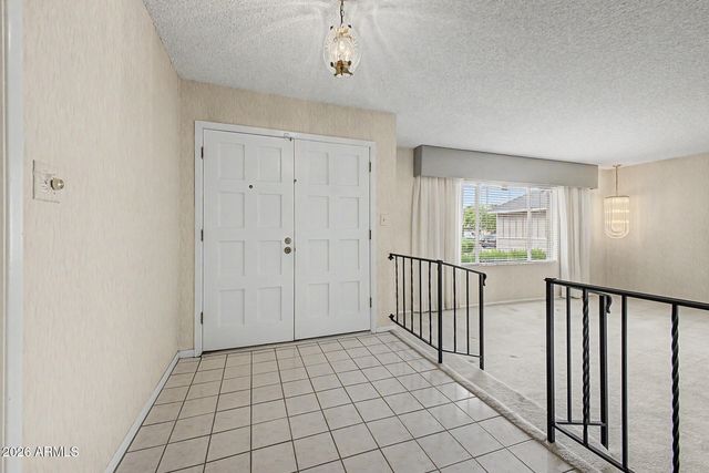 2801 E NORTH Lane, Phoenix, AZ 85028