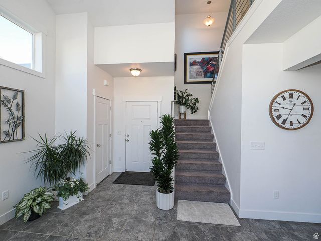 12738 S PARK RUN CT, Riverton, UT 84065