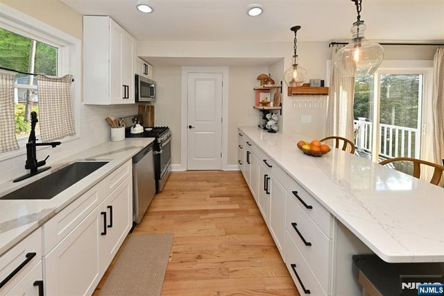 401 Chestnut Street, Nutley, NJ 07110