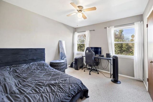 1124 E Campus Way, Hemet, CA 92543