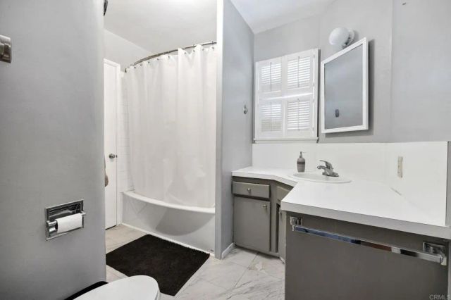 1124 E Campus Way, Hemet, CA 92543