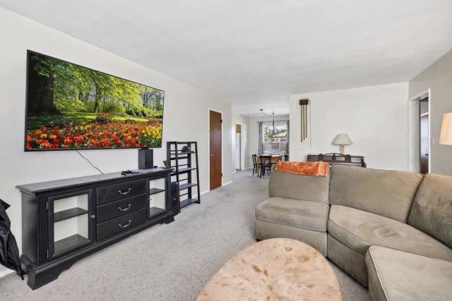 1124 E Campus Way, Hemet, CA 92543