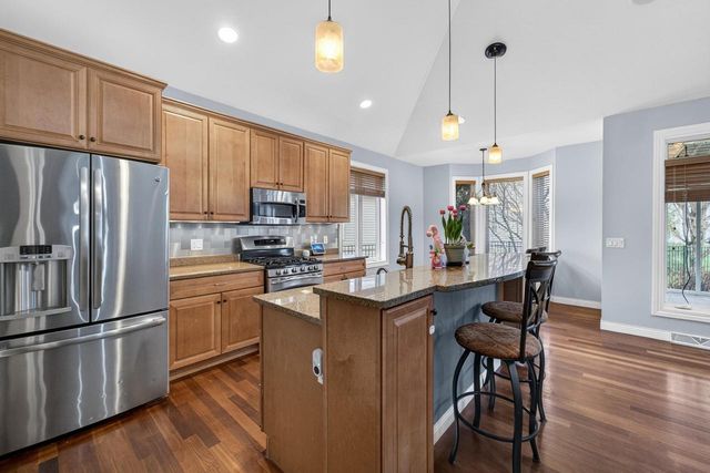 609 Meadowbrook Lane, Waunakee, WI 53597