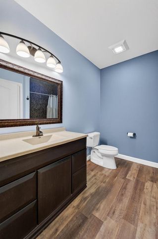 609 Meadowbrook Lane, Waunakee, WI 53597