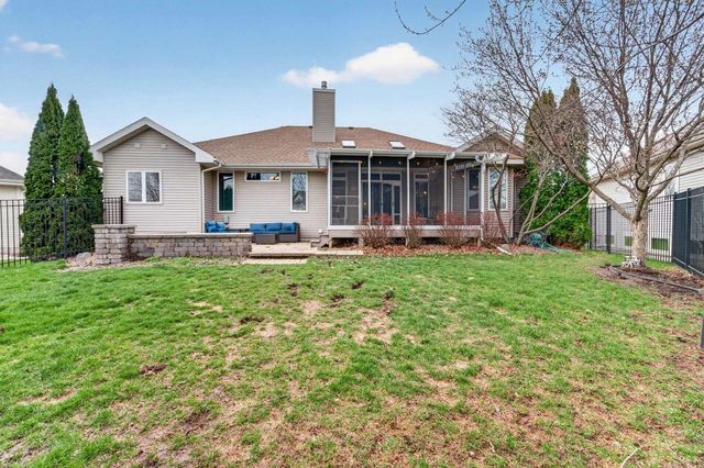 609 Meadowbrook Lane, Waunakee, WI 53597