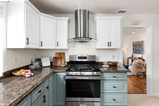 1240 Kelly Ave, San Leandro, CA 94577