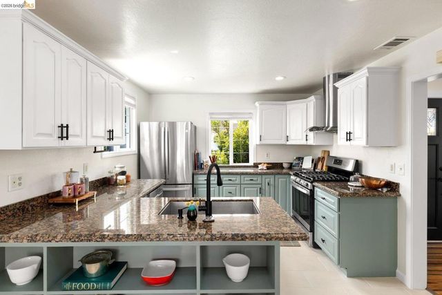 1240 Kelly Ave, San Leandro, CA 94577